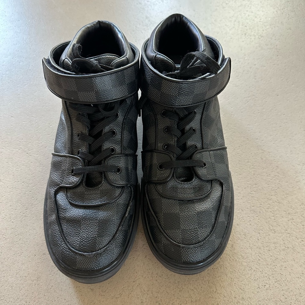 Louis Vuitton Graphic Canvas High Top. Size 10 1/2.